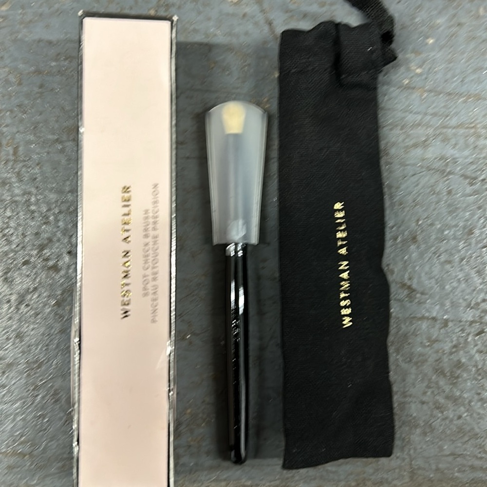 Westman Atelier Spot Check Brush. New